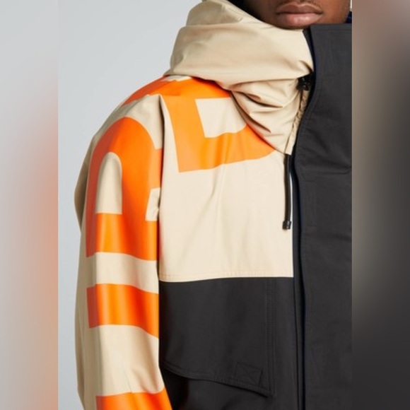 Burberry Parkhurst Logo parka jacket size S - Picture 3 of 16